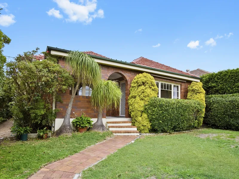 Charming 3 Bedroom Home with Spacious Garden