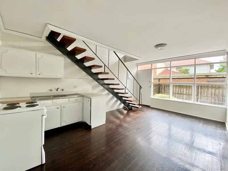 AN AFFORDABLE BLANK CANVAS TO ADD YOUR OWN STYLE AND FLAIR! | HODGES CAULFIELD