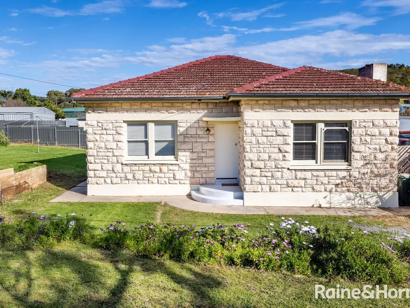 Classic Stone Home in Quality area