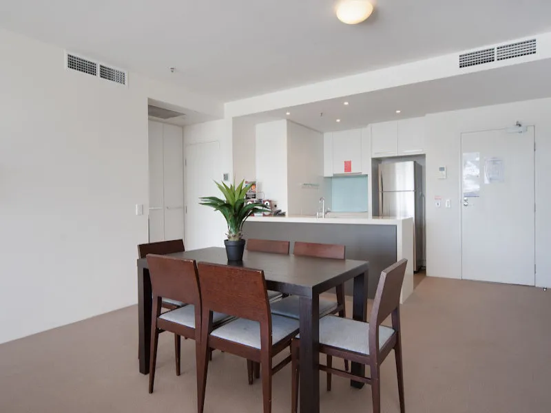 Luxury Waterfront Apartment