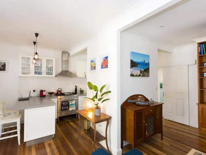 FULLY FURNISHED LITTLE BEAUTY NEAR THE BEACH