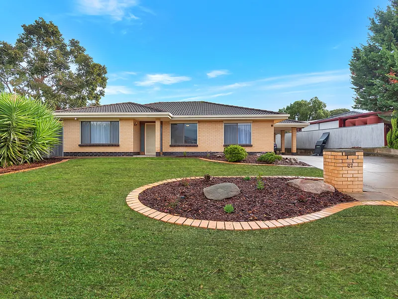 Fantastic family home on large allotment