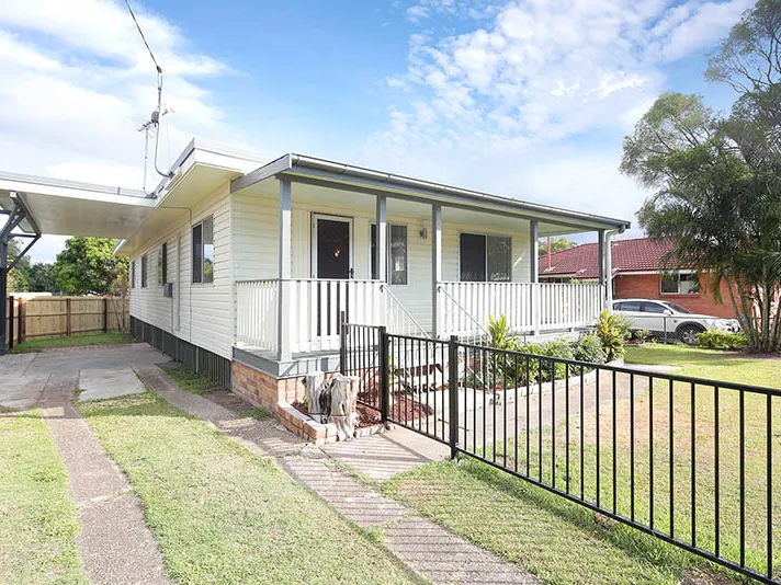 Gorgeous Cottage - Close to Amenities