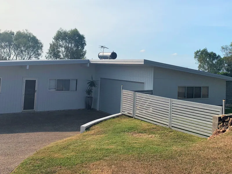 Stunning Lammermoor Home with ocean views!