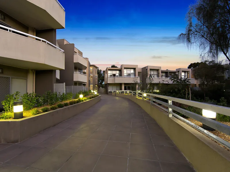 Tranquil Riverside Retreat in the heart of Patteron Lakes!!!