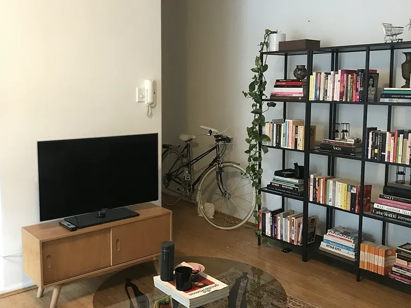 Modern apartment in premium locale!!