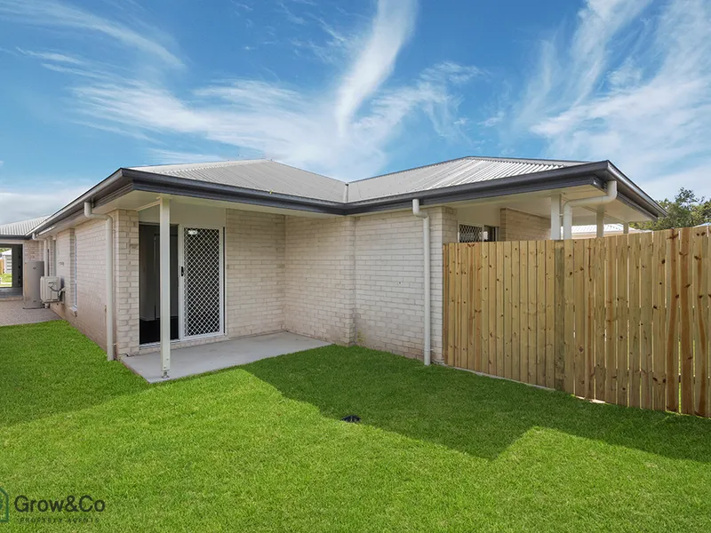 BRAND NEW CONTEMPORARY 2BED HOME WITH LARGE FULLY FENCED BACKYARD