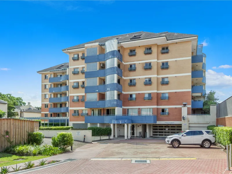 MODERN 2BEDROOM, 2BATHROOM IN SECURITY BUILDING WITH GYM