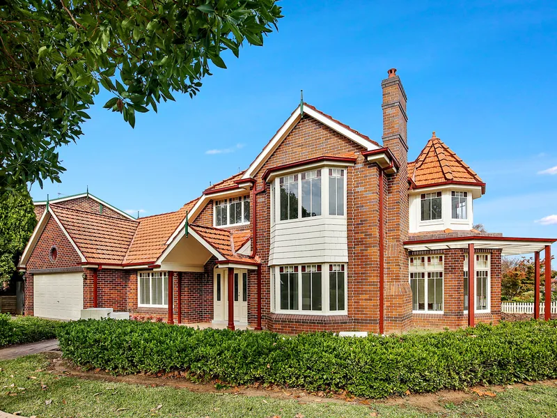 Perfectly Appointed Home in the Heart of Bella Vista