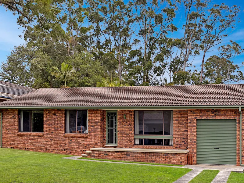 Family Home In Suburbia!