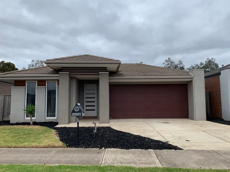 FAMILY HOME IN MOOROOKYLE ESTATE