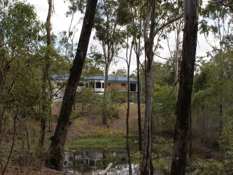 AMAZING LARGE 5 BEDROOM HOME ON JUST UNDER 50 ACRES