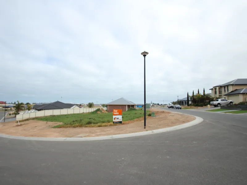 IDEAL CORNER LOCATION