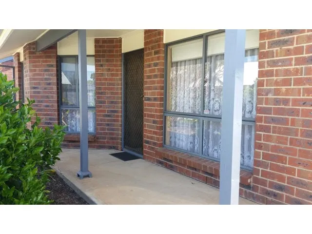 2 BEDROOM UNIT WITH SECURE PARKING