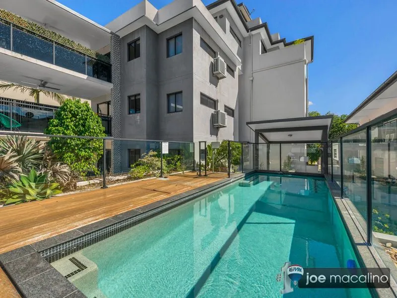 Price Slashed 2 Meet Marketplace . S.A.O.