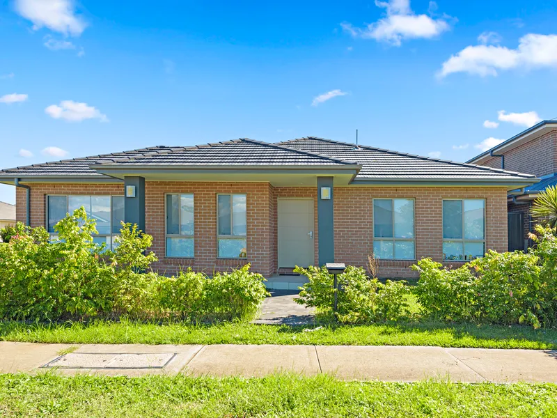 Incredible Rare Find, Single level modern entertainer’s home on a huge block of land