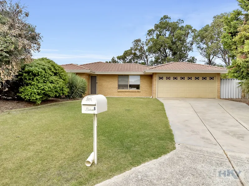 Opportunity Knocks. Huge 1014 sqm Block
