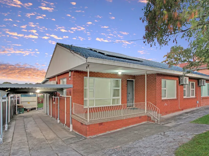 Versatile 3 Bedroom Home With Addition Room Options