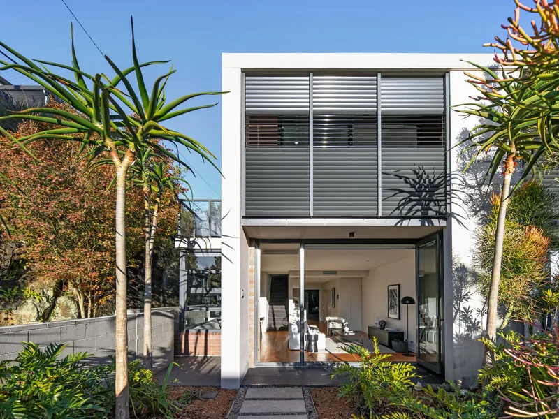 Style, quality & proportion in a designer townhouse