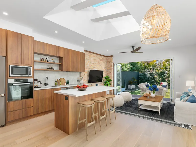 Elegant Renovated Two Bedroom Unit With Private Sun-filled Backyard