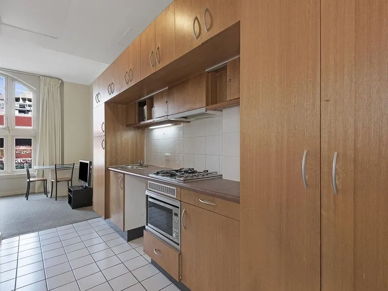UNIQUE FURNISHED 1 BEDROOM UNIT IN THE HEART OF CHINA TOWN!