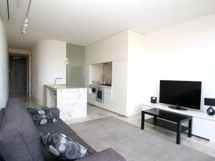Fully-equipped, stylish property in premium location