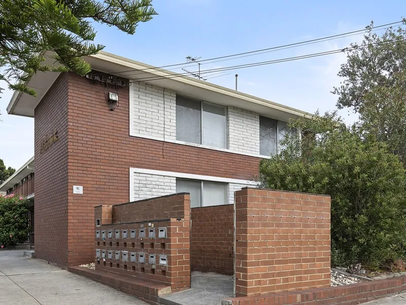 Ground floor entrance to the market