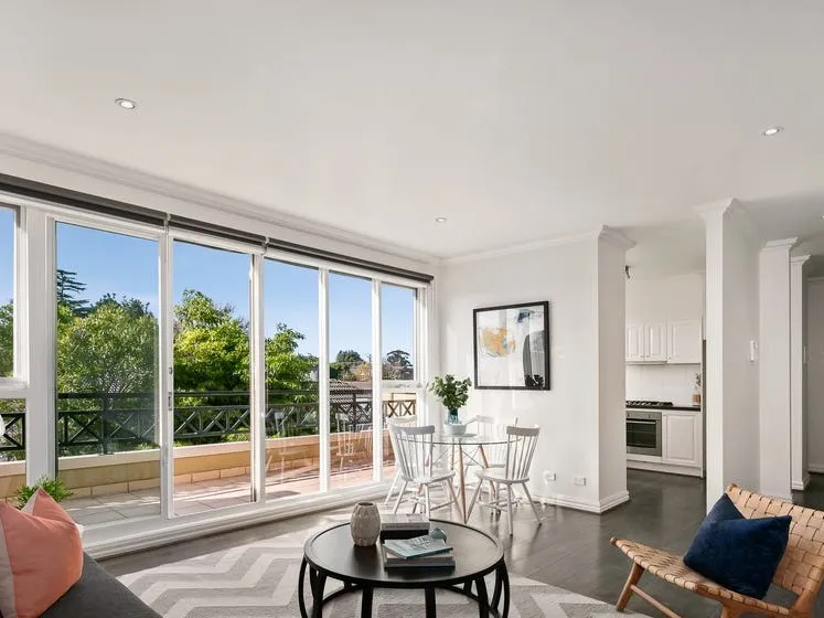 SENSATIONAL LIFESTYLE LIVING!!