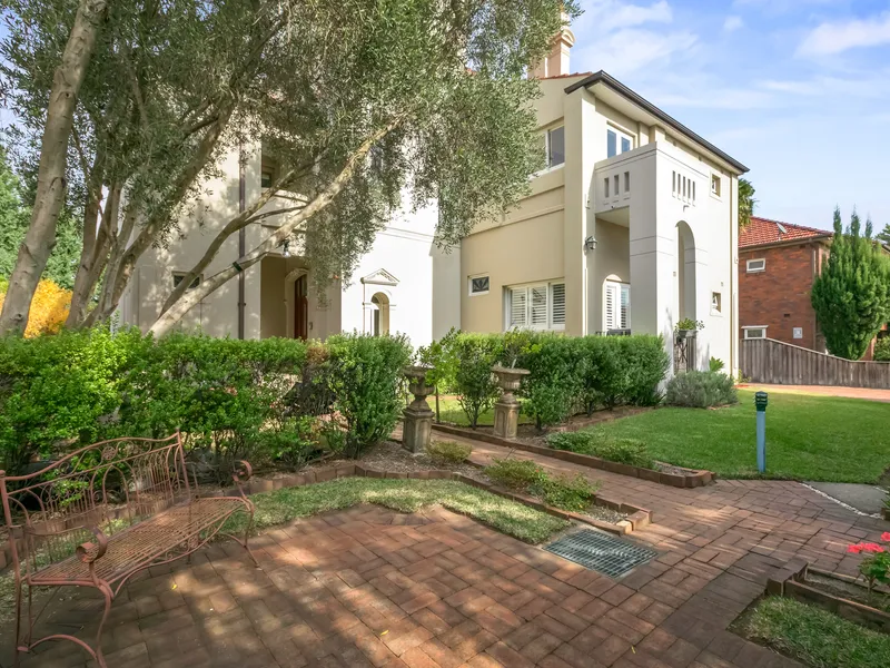 Bright Apartment Set In Summer Hill's 'The Ormiston'