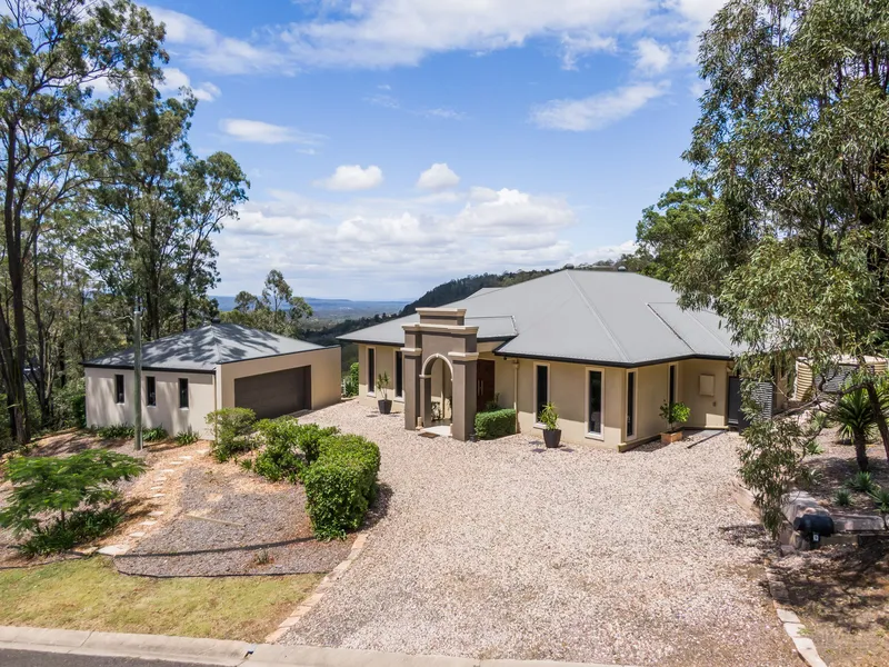 OUTSTANDING VIEWS ON A FANTASTIC BLOCK