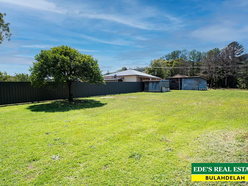 ALUM MOUNTAIN VIEWS  -  834m2