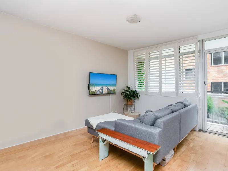 Spacious apartment in sought after location