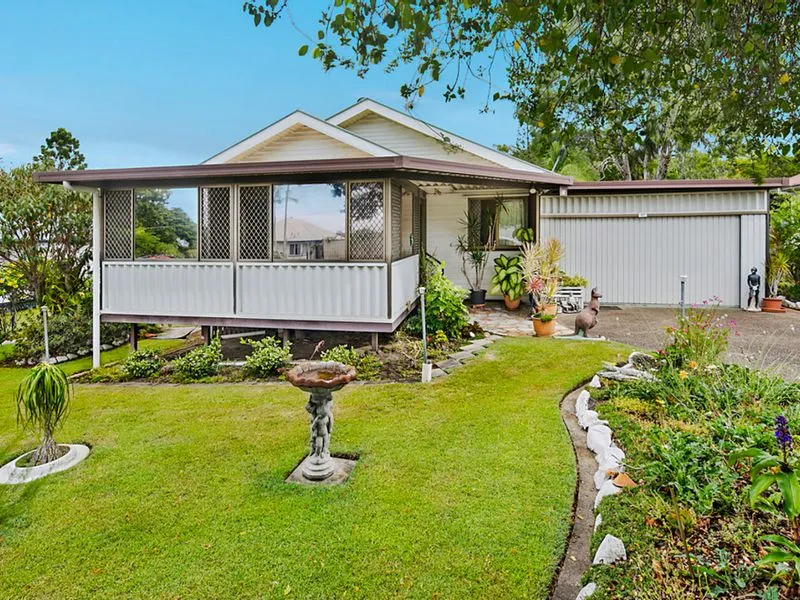 North Facing Home With Aircon!