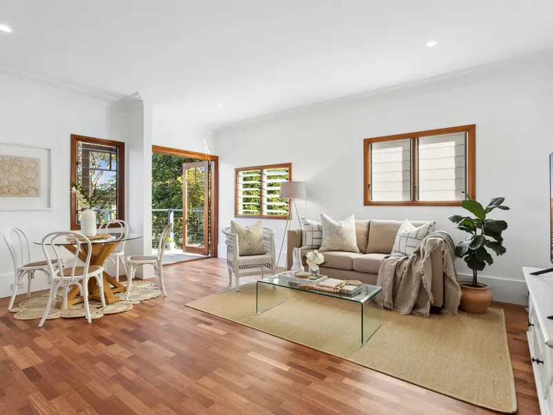 Stylish Home, Flexible Design, Prime Location