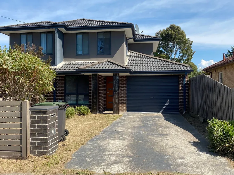 Quality & Location Combined in this 3 Bedroom Townhouse !!!