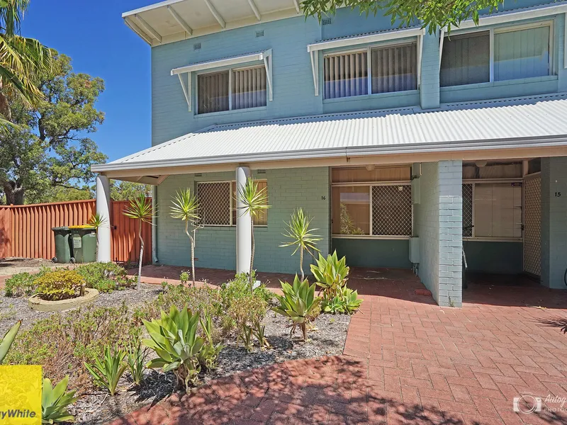 NEAT & TIDY 3 x 1 TOWNHOUSE