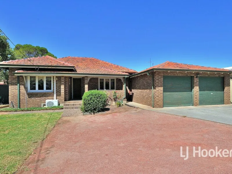 2 ROAD STREET FRONTAGE