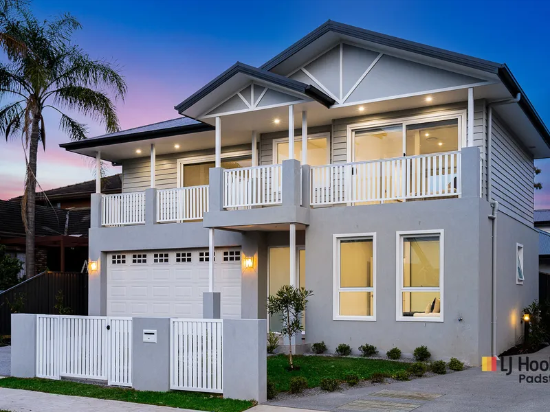 Hamptons Style Luxury in a Boutique Complex of 6