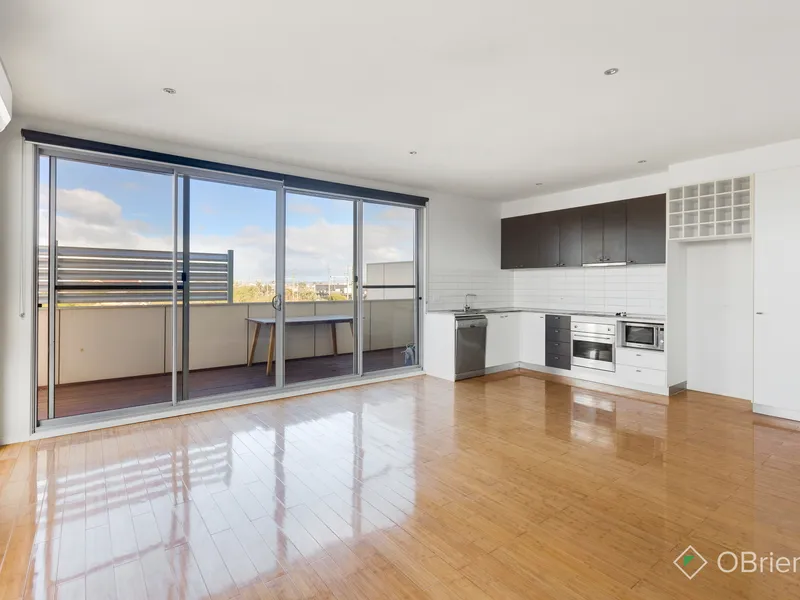 MODERN 2 BEDROOM, 1 BATHROOM AND 1 CAR-SPACE APARTMENT.