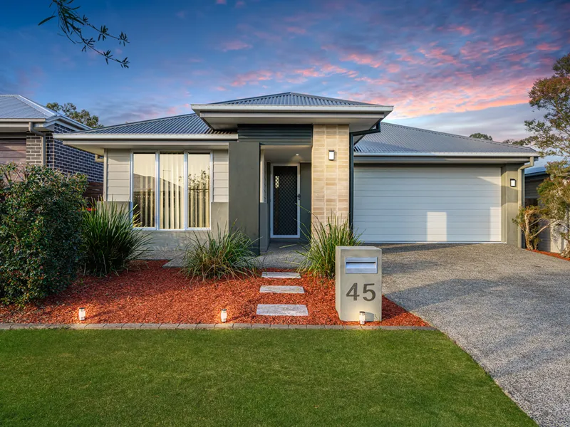 Spacious & Immaculately Presented Family Home