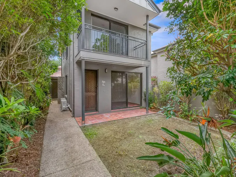 Central Balmoral Townhouse