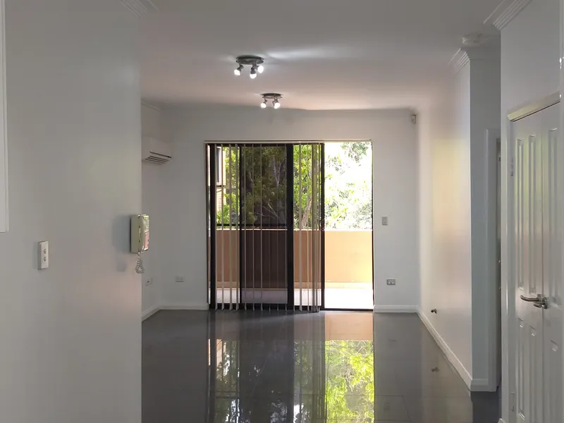 43/6-18 Redbank Road, Northmead, NSW 2152.