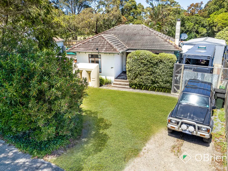 3BR family home + studio on substantial block, opportunity for reno/dual occ (STCA)