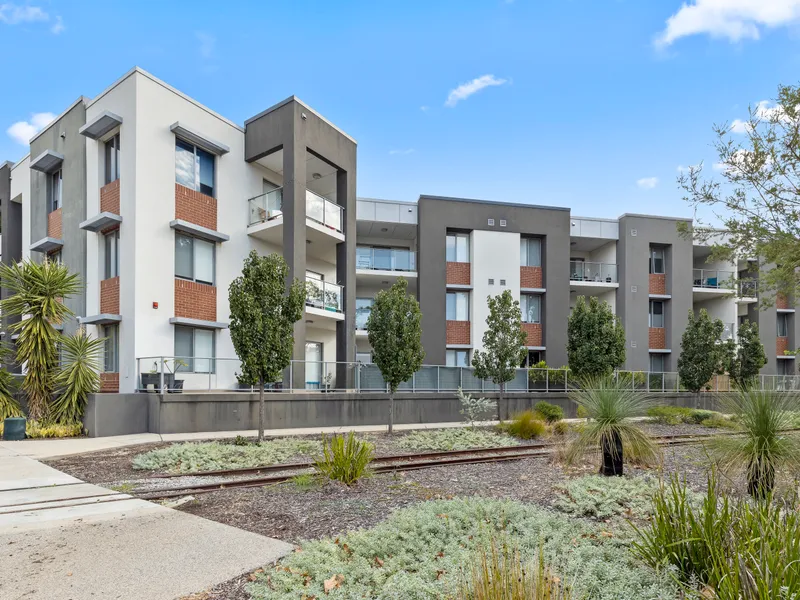 LIVE THE CITY LIFESTYLE!! 