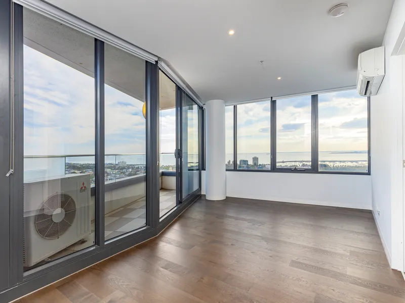 Bayside Panorama Paradise with Separate Study