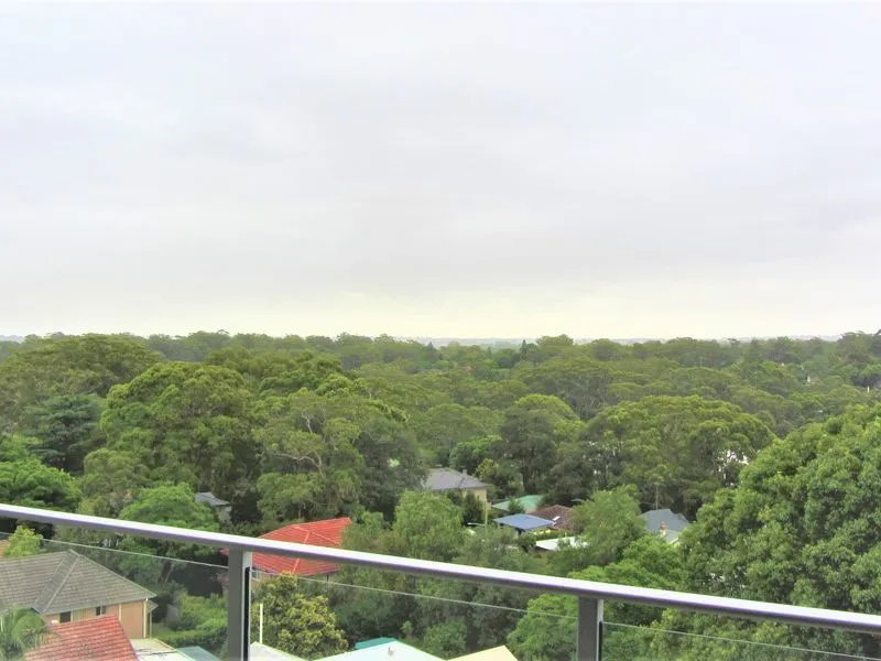 NEAR NEW 1 BEDROOM APARTMENT WITH SPACIOUS BALCONY