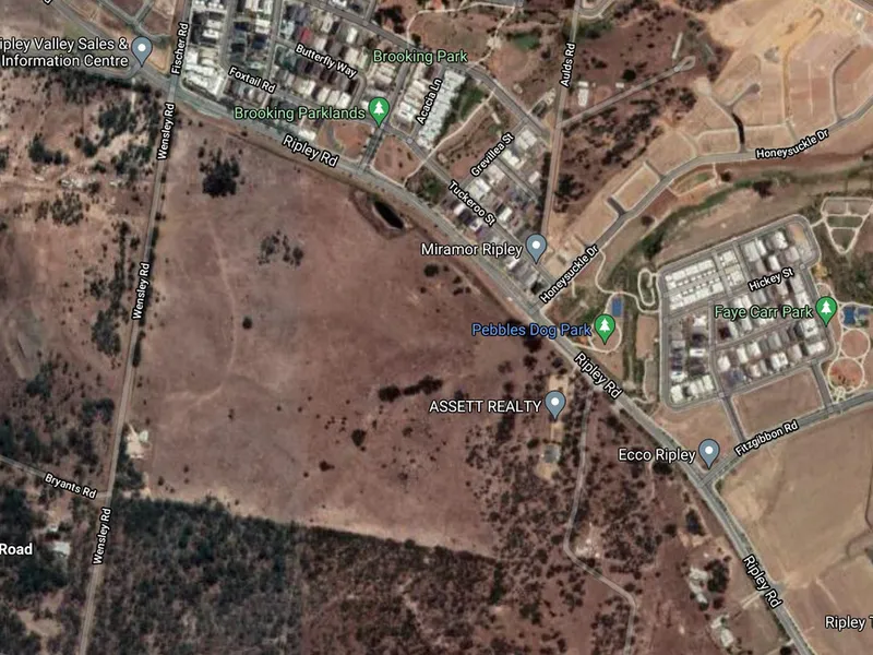 Massive 15.6453 Ha of development land available for Sale