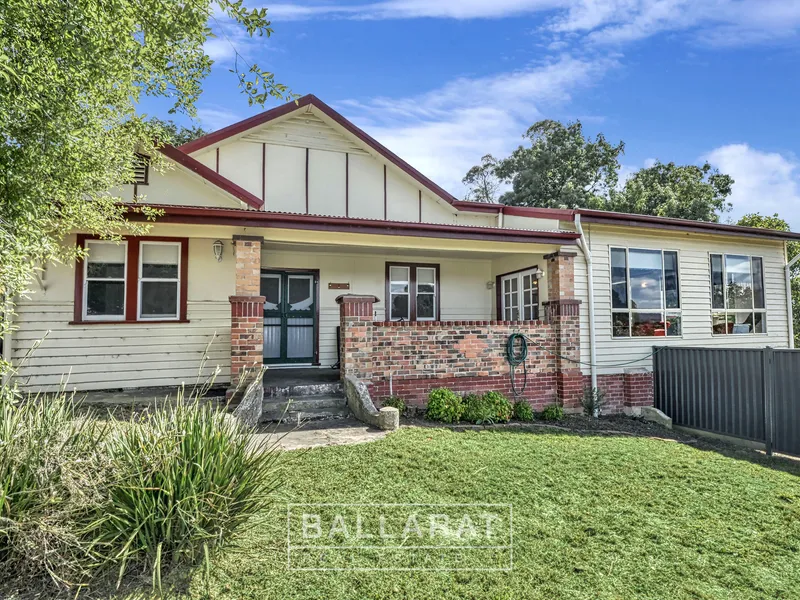 SPACIOUS FAMILY HOME ON 1689M2 IN NERRINA
