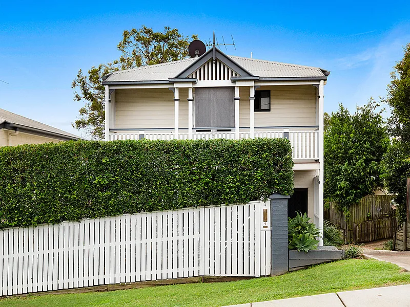 Queenslander-style townhouse, upgraded for modern living