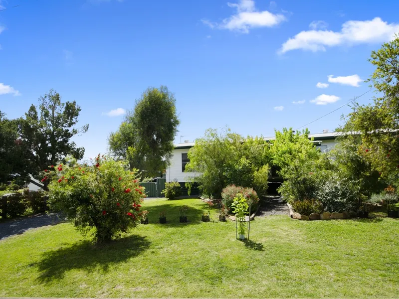 SUPERBLY RENOVATED FAMILY HOME
